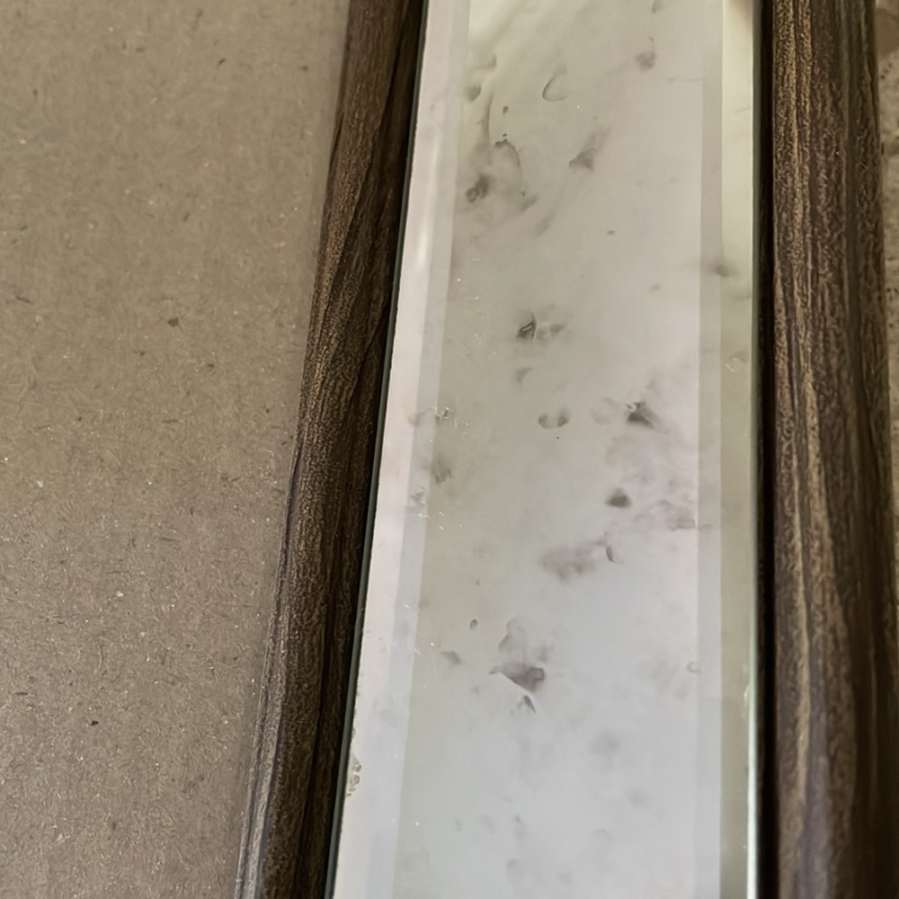 Tahari Home Elegant Mirrored 9” x 11” Picture Frame - Picture 3 of 4